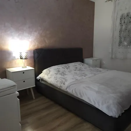 Anastasija Lux Appartement *